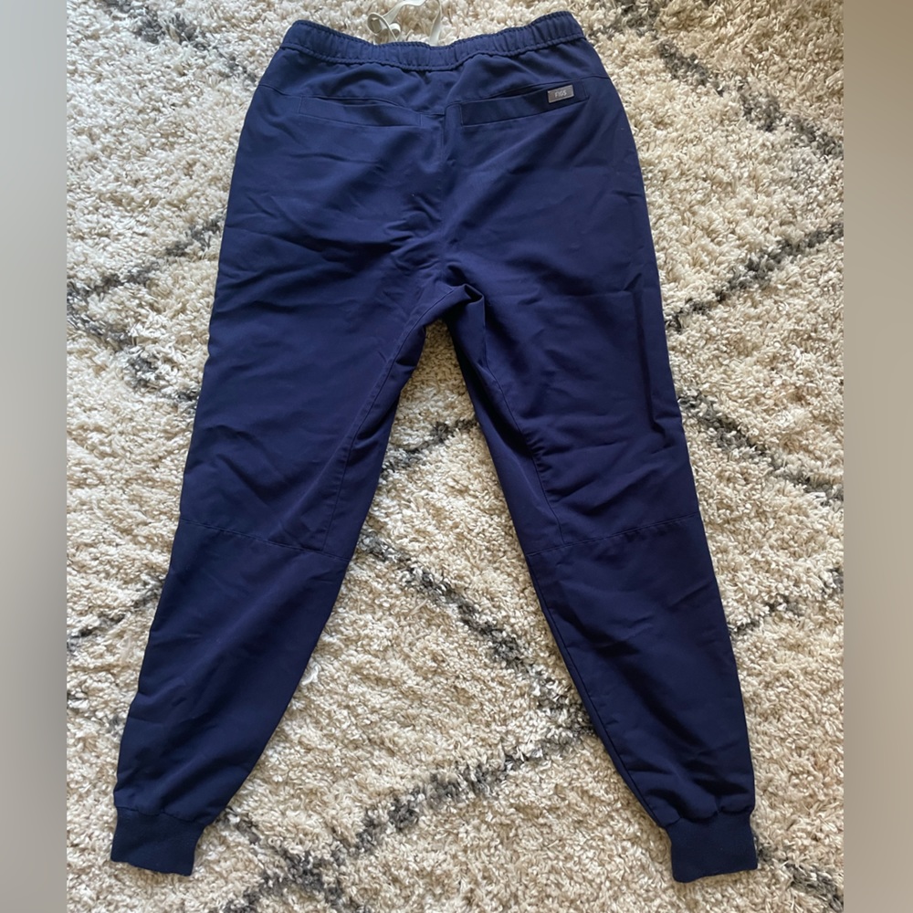 FIGS Scrubs Technical Collection Joggers - Picture 6 of 6
